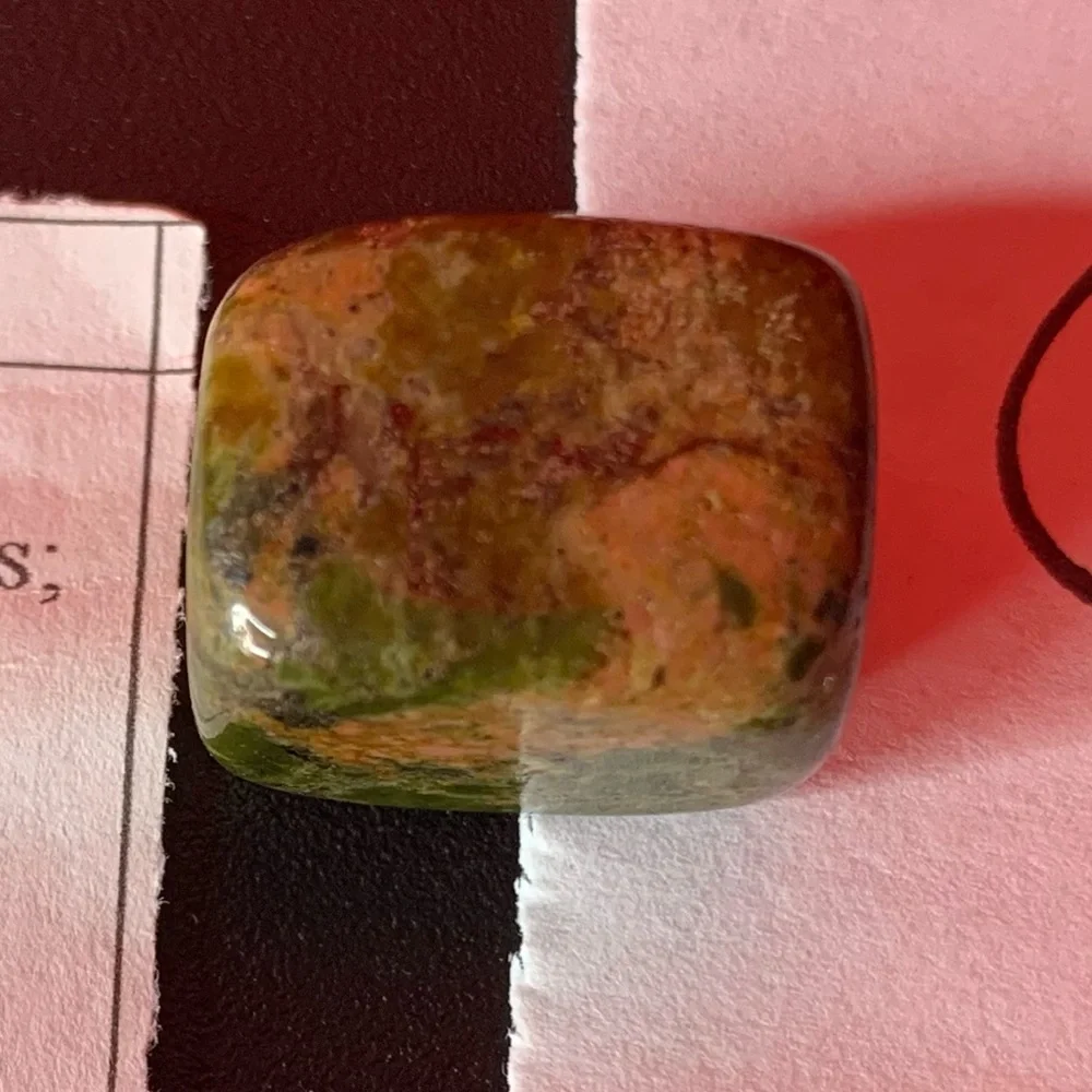 BOGO1/2 Tumbled Unakite Stone Crystals - Picture 3 of 11